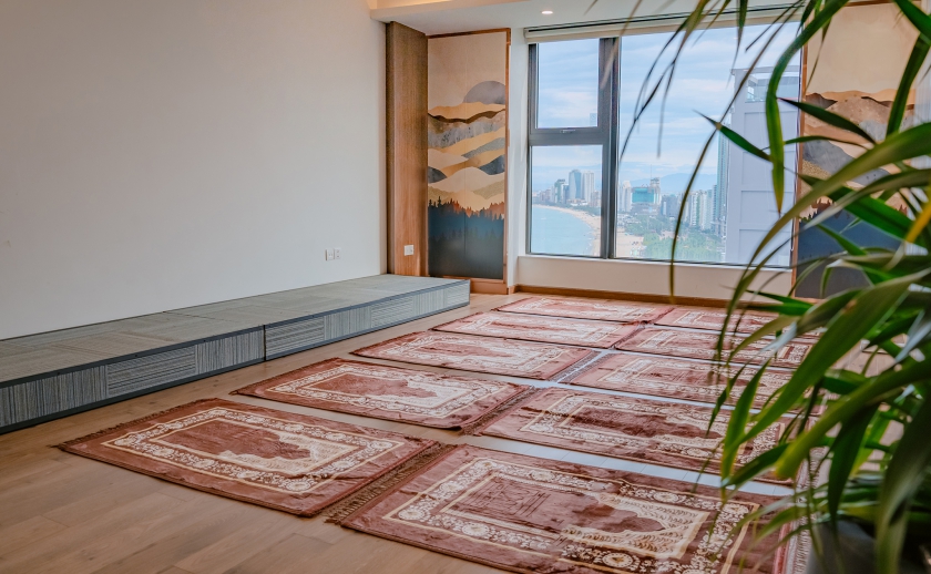 PRAYER ROOM