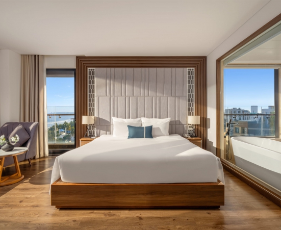 Grand Executive Ocean Queen