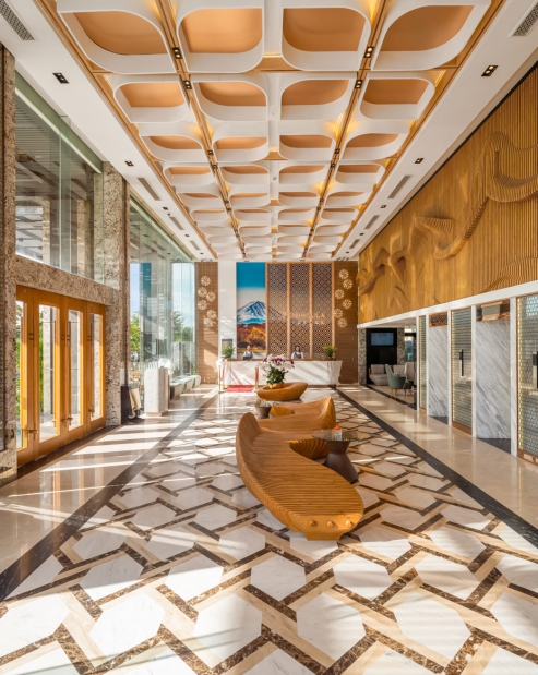 EXPERIENCING THE PERFECT LIFE AT THE PENINSULA HOTEL DA NANG