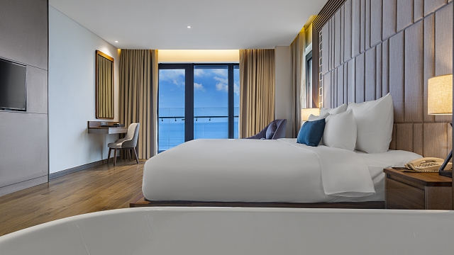 Grand Executive Ocean Queen