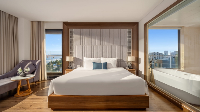 Grand Executive Ocean Queen