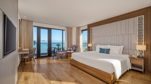 Grand Executive Ocean Queen