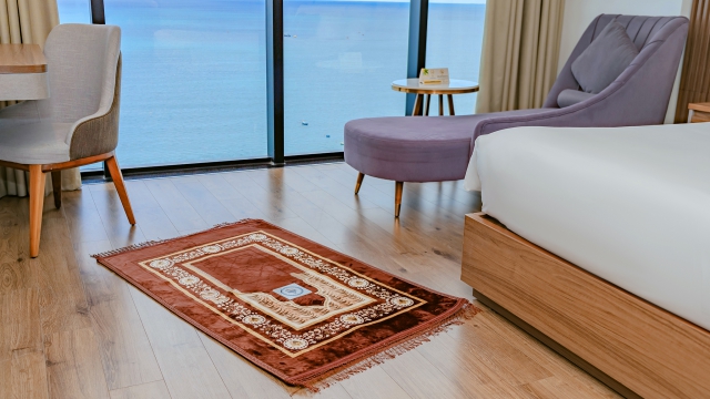 Grand Halal - Friendly Ocean Queen