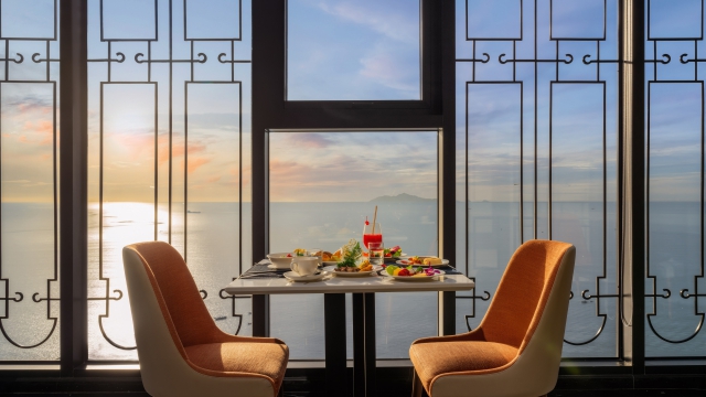 HALAL ROYALE LOUNGE