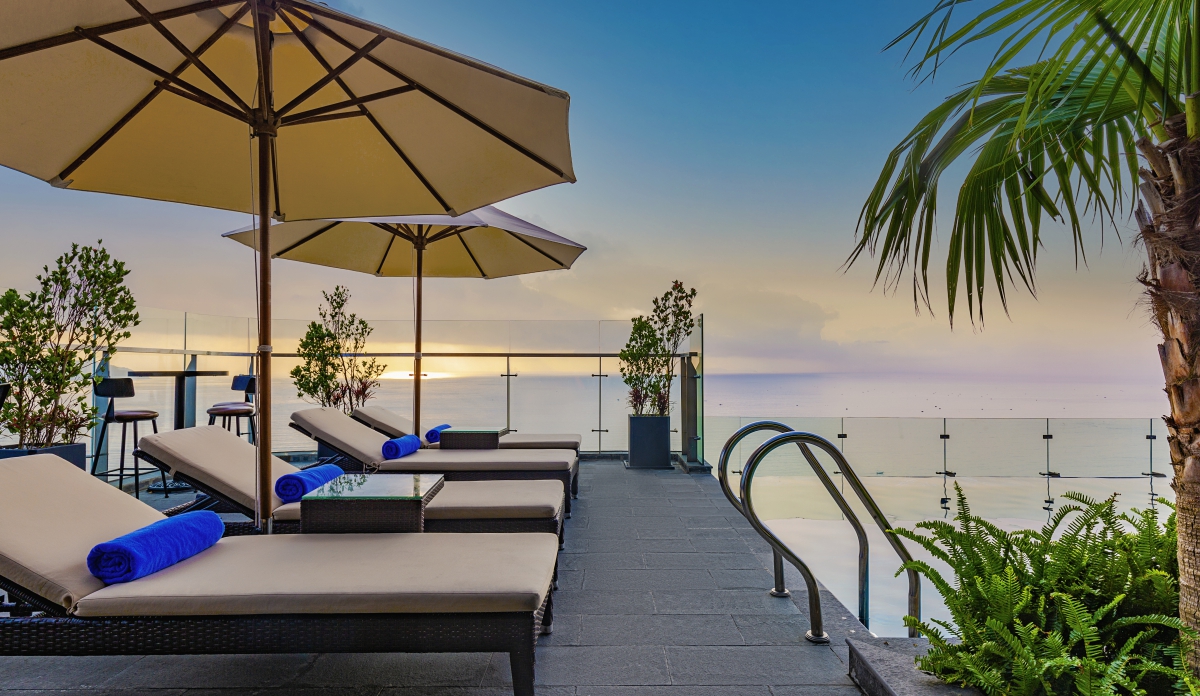 Infinity Pool