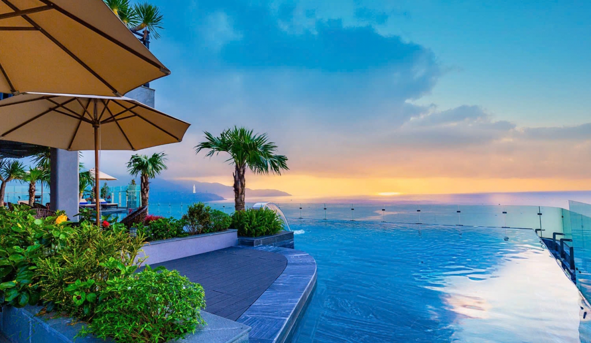 Infinity Pool