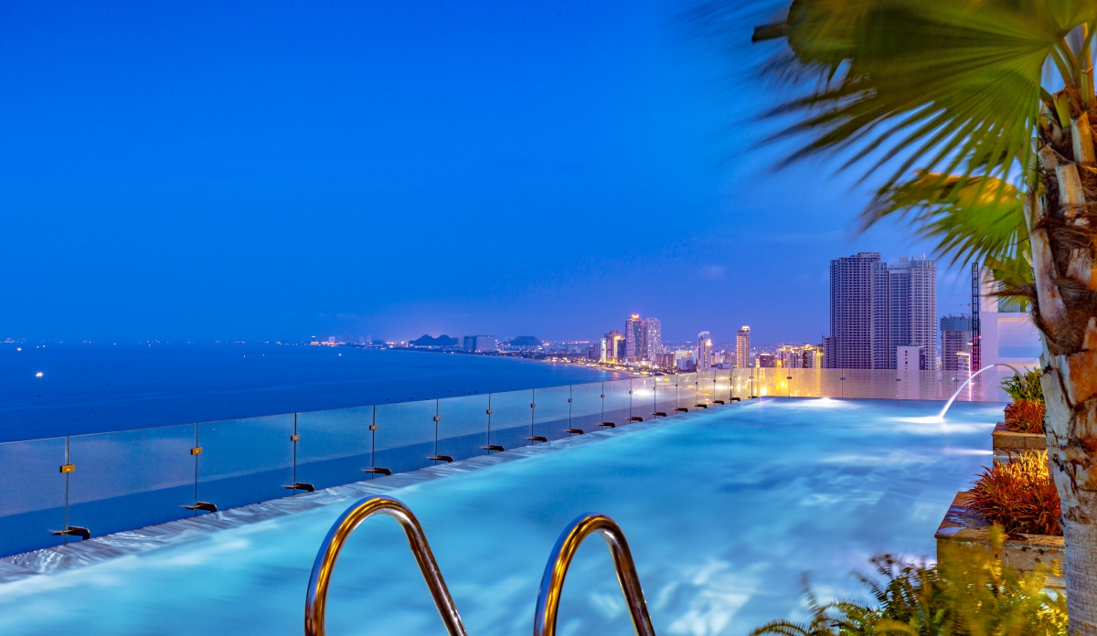 Infinity Pool