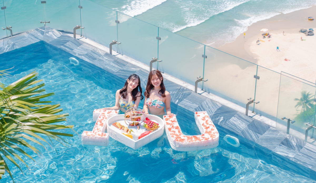Infinity Pool